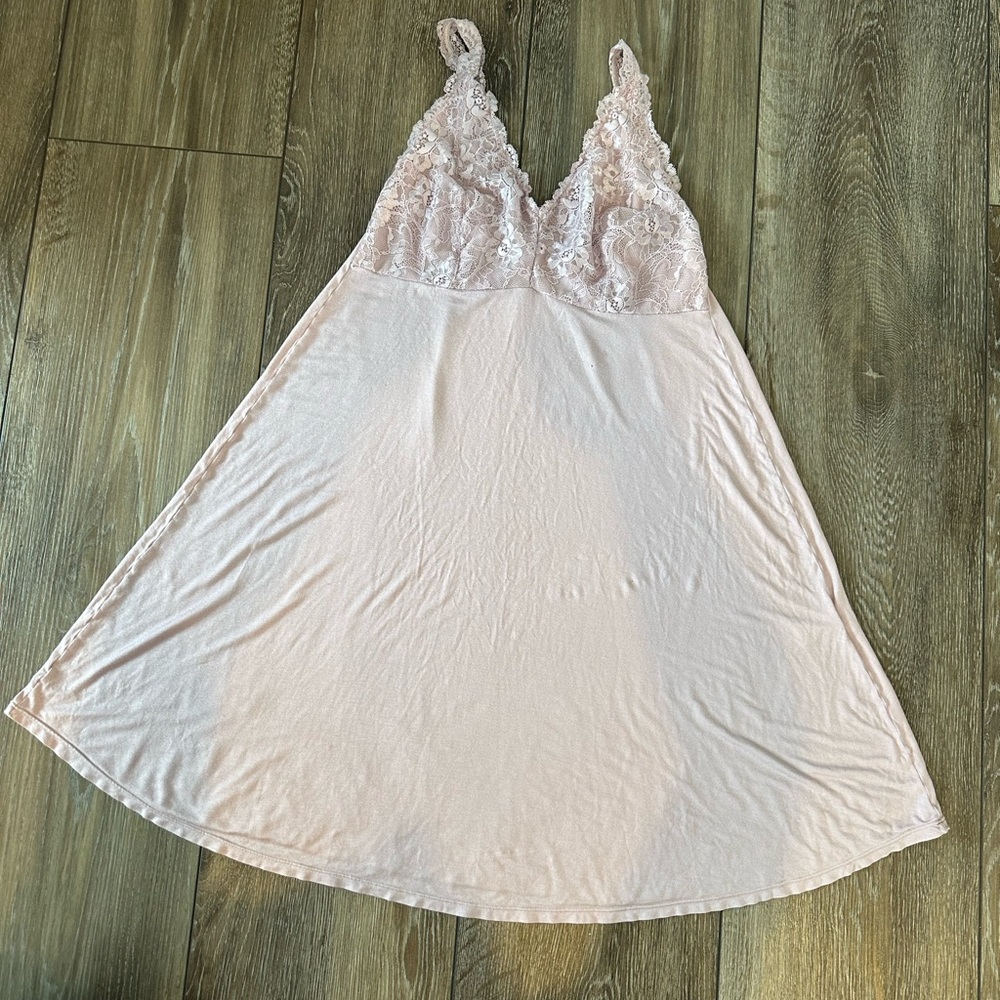 🌞Sale 3 for $15 Black Bow Elegant Lace Trimmed Chemise in Soft Pink/ Woman’s M - Picture 5 of 14